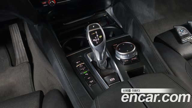 BMW X6 (F16) xDrive 40d 2016 — фото 9