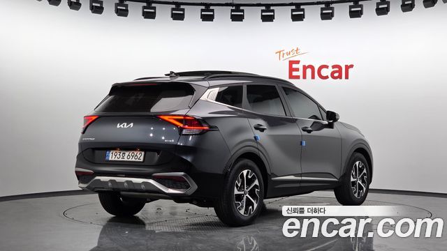 Kia Sportage Hybrid (V) Nobleless 2WD 2023 — фото 2