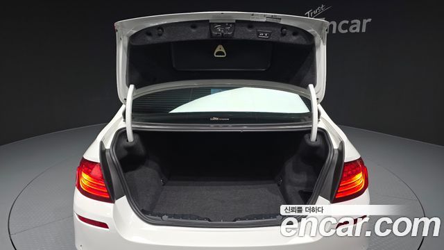 BMW 5 Series (F10) 520d M Aero Dynamic 2016 — фото 20