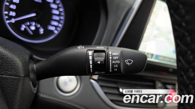 Hyundai Grandeur (IG) 3.0 Exclusive Special 2017 — фото 27