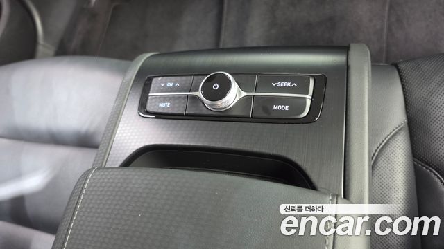 Hyundai Grandeur (IG) 3.0 Exclusive Special 2017 — фото 32