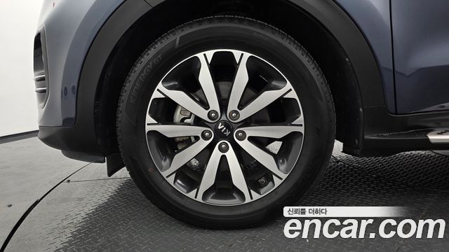 Kia Sportage (IV) Gasoline 2.0 2WD Noblesse 2018 — фото 5