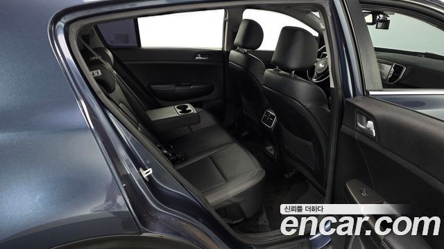 Kia Sportage (IV) Gasoline 2.0 2WD Noblesse 2018 — фото 12