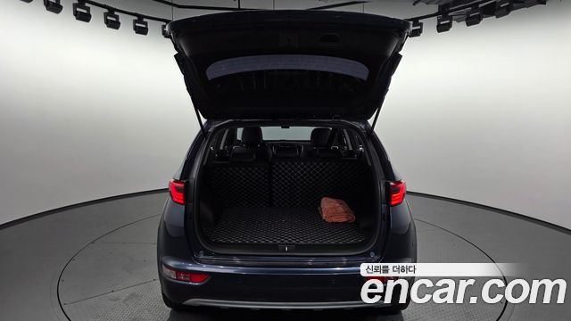 Kia Sportage (IV) Gasoline 2.0 2WD Noblesse 2018 — фото 20