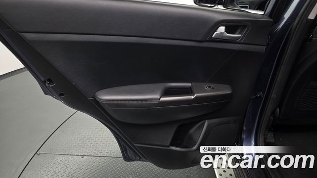 Kia Sportage (IV) Gasoline 2.0 2WD Noblesse 2018 — фото 25