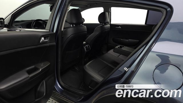 Kia Sportage (IV) Gasoline 2.0 2WD Noblesse 2018 — фото 26