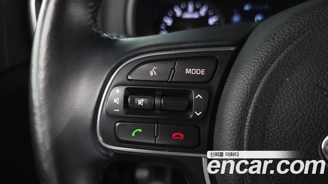 Kia Sportage (IV) Gasoline 2.0 2WD Noblesse 2018 — фото 28