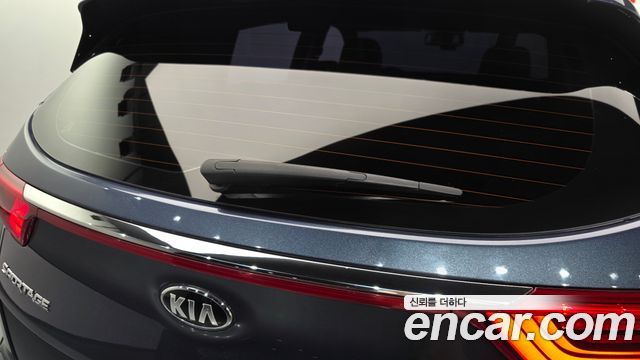 Kia Sportage (IV) Gasoline 2.0 2WD Noblesse 2018 — фото 32