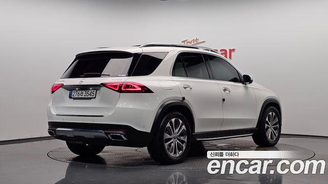 Mercedes-Benz GLE-Class (W167) GLE300d 4MATIC 2021 — фото 2