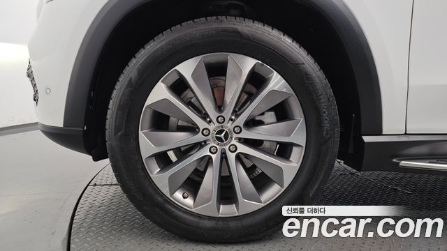 Mercedes-Benz GLE-Class (W167) GLE300d 4MATIC 2021 — фото 5