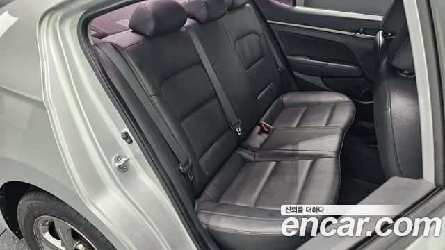 Hyundai Avante (AD) 1.6 GDI Smart 2016 — фото 11