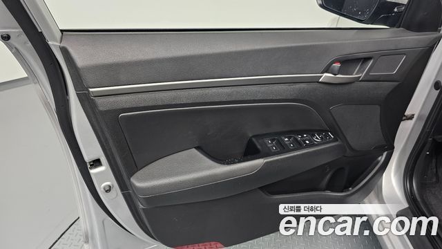 Hyundai Avante (AD) 1.6 GDI Smart 2016 — фото 24