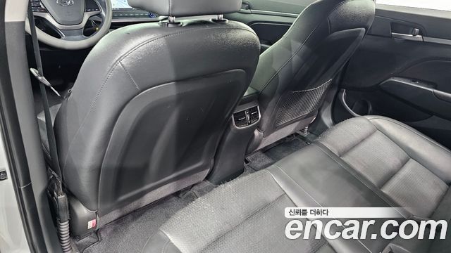 Hyundai Avante (AD) 1.6 GDI Smart 2016 — фото 31