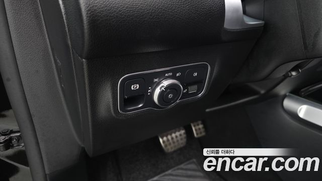 Mercedes-Benz GLB-Class (X247) GLB250 4MATIC 2022 — фото 28