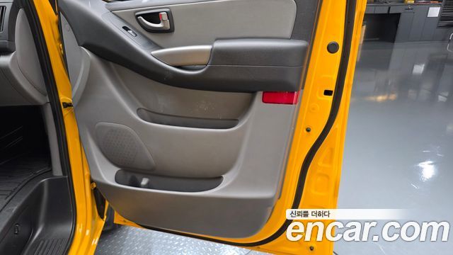 Hyundai Grand Starex School Bus LPi 2021 — фото 25