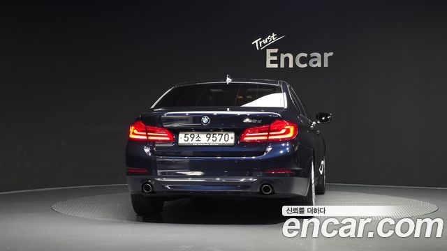 BMW 5 Series (G30) 520d Luxury Special Edition 2018 — фото 4