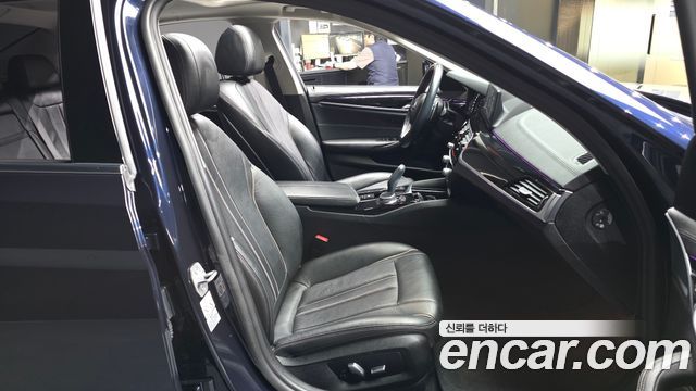 BMW 5 Series (G30) 520d Luxury Special Edition 2018 — фото 11