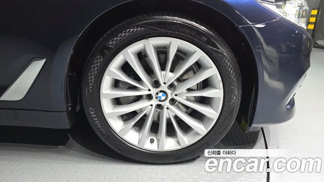 BMW 5 Series (G30) 520d Luxury Special Edition 2018 — фото 21