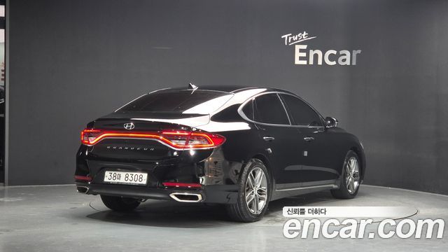 Hyundai Grandeur (IG) 3.0 Exclusive 2017 — фото 2
