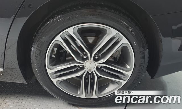 Hyundai Grandeur (IG) 3.0 Exclusive 2017 — фото 21
