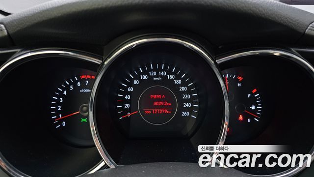 Kia K5 LPI Prestige 2013 — фото 8