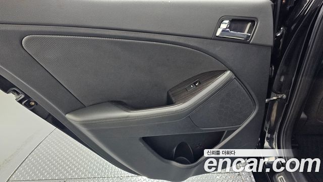 Kia K5 LPI Prestige 2013 — фото 25