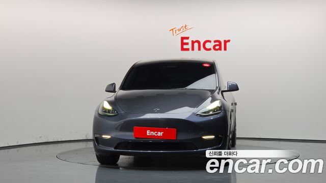 Tesla Model Y Long Range AWD 2023 — фото 3