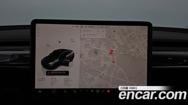 Tesla Model Y Long Range AWD 2023 — фото 16