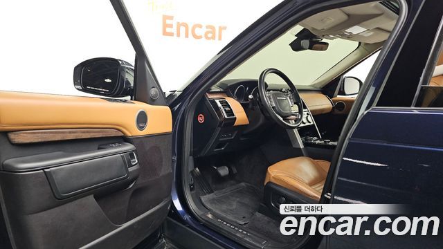 Land Rover Discovery 5 3.0 TD6 HSE Luxury 2017 — фото 10