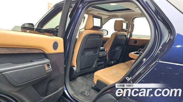 Land Rover Discovery 5 3.0 TD6 HSE Luxury 2017 — фото 12