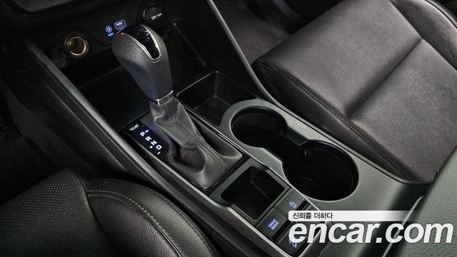 Hyundai Tucson Diesel 2.0 2WD Style 2016 — фото 9