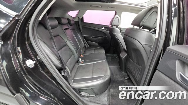 Hyundai Tucson Diesel 2.0 2WD Style 2016 — фото 11