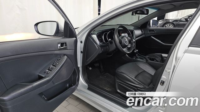 Kia K5 LPI Deluxe 2014 — фото 10