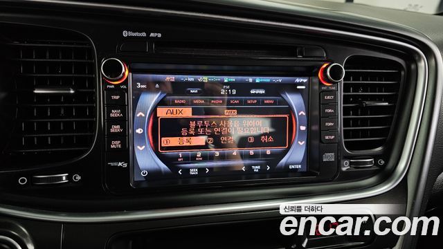 Kia K5 LPI Deluxe 2014 — фото 16
