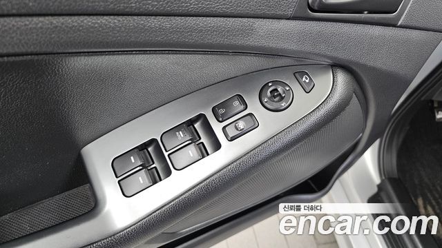 Kia K5 LPI Deluxe 2014 — фото 18