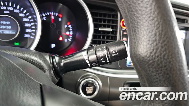 Kia K5 LPI Deluxe 2014 — фото 30