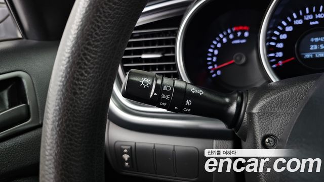 Kia K5 LPI Deluxe 2014 — фото 34