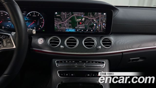 Mercedes-Benz E-Class (W213) E250 AMG Line 2023 — фото 14