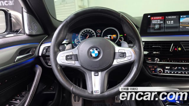 BMW 5 Series (G30) M550d xDrive 2018 — фото 17