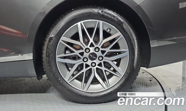 Genesis G80 (RG3) Gasoline 2.5 Turbo AWD 2025 — фото 27