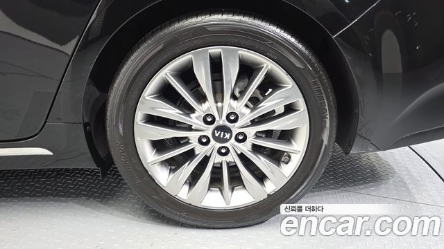 Kia K5 (II) 2.0 Noblesse 2019 — фото 5