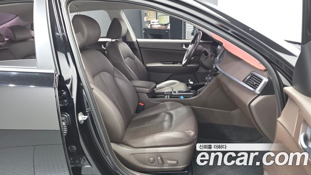 Kia K5 (II) 2.0 Noblesse 2019 — фото 11