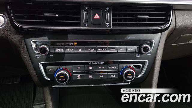 Kia K5 (II) 2.0 Noblesse 2019 — фото 16