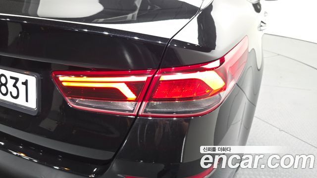 Kia K5 (II) 2.0 Noblesse 2019 — фото 23