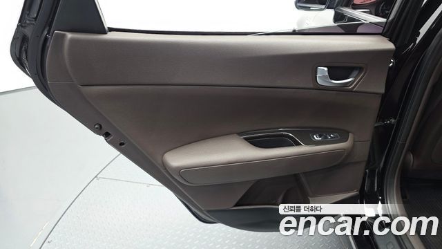 Kia K5 (II) 2.0 Noblesse 2019 — фото 25