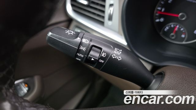 Kia K5 (II) 2.0 Noblesse 2019 — фото 27