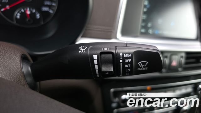 Kia K5 (II) 2.0 Noblesse 2019 — фото 28