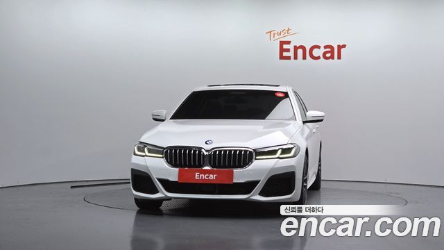 BMW 5 Series (G30) 523d M Sport 2022 — фото 3