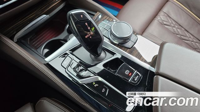 BMW 5 Series (G30) 523d M Sport 2022 — фото 9