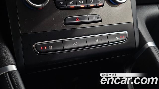 Renault Korea QM6 Diesel 2WD SE 2017 — фото 17